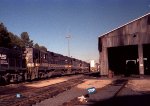 SOU 7088 & 7081 are being positioned at the fuel rack in Glenwood Yard